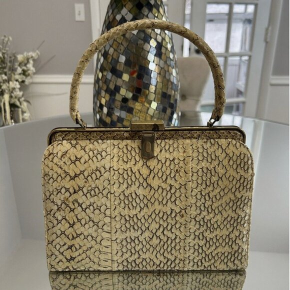 Vintage Handbags - Luxe Saks Vintage Bellestone Genuine Snakeskin Bag